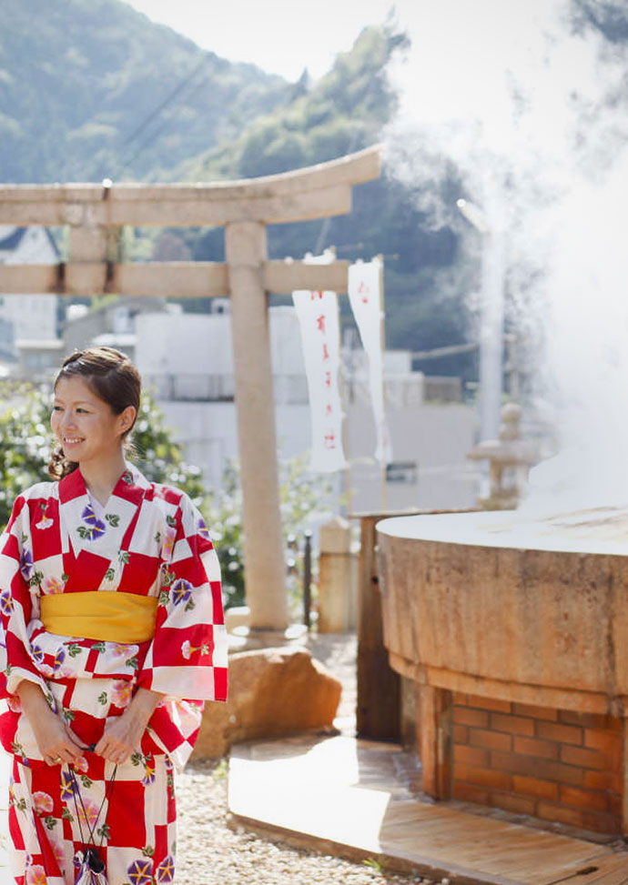 Soothe yourself in Arima at the ”Kinsen (Golden Spring),” Japan’s oldest hot spring.